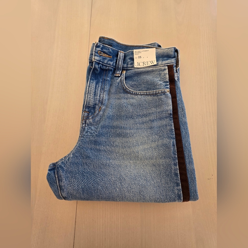 NWT J.Crew Women’s Mid-rise relaxed straight jean with suede stripe Sz 29 $168 - Picture 5 of 5